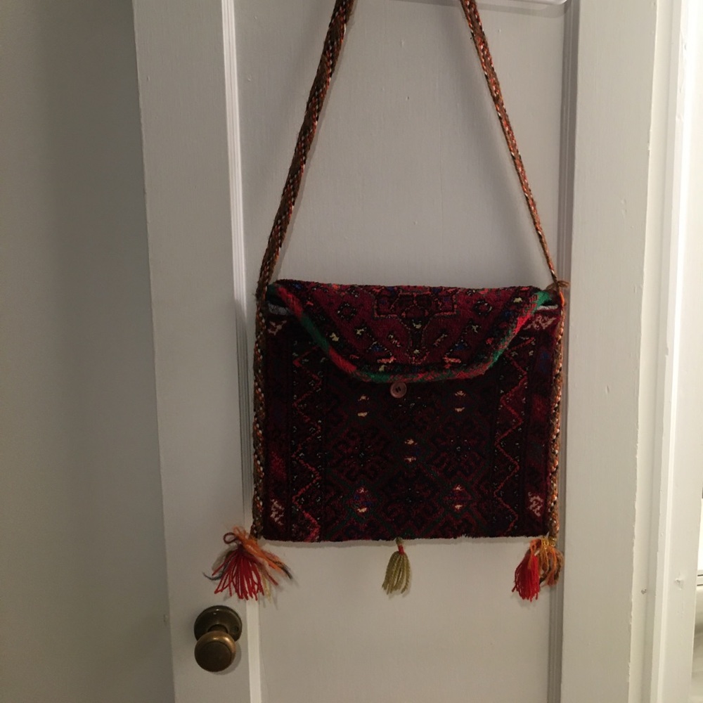 Cross body carpet bag